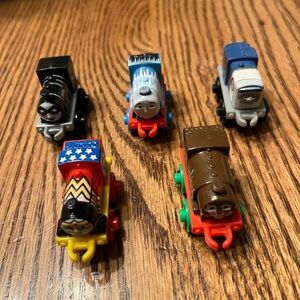 Lot Of 5 Thomas the Train  Micro minis